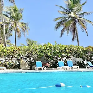 Apartment Kasa Ocean Breeze Beachfront Pool, San Juan
